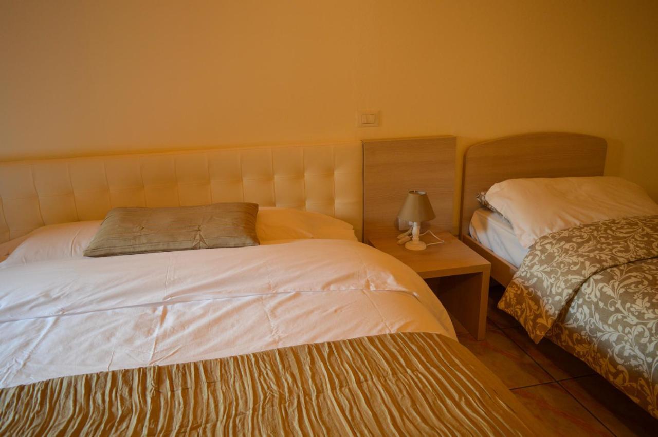 La Contrada Bed and Breakfast Sarnico Eksteriør billede