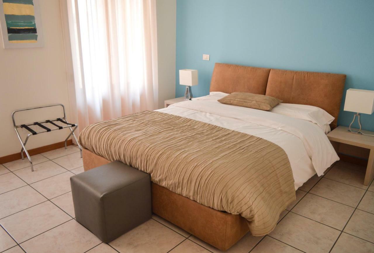 La Contrada Bed and Breakfast Sarnico Eksteriør billede